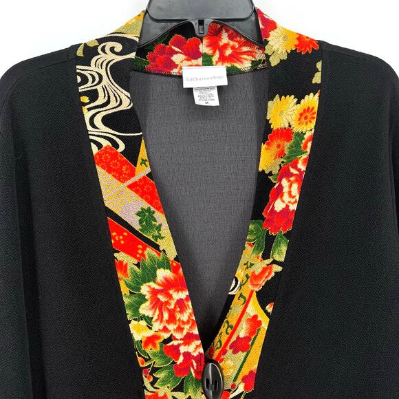 Soft Surroundings Black Floral Kimono Jacket Womens Size  Medium Button Close - Picture 3 of 5